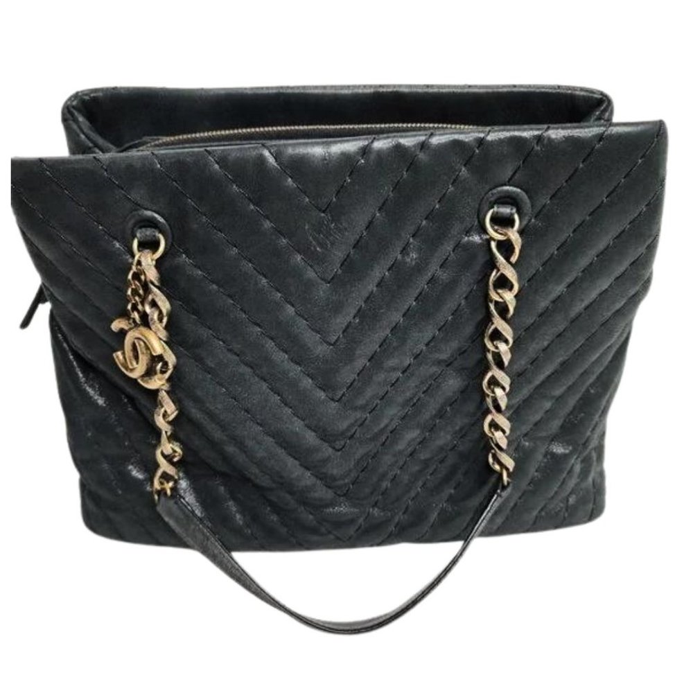 CHANEL Surpique CC Charm Tote Chevron Iridescent Calfskin Large Shoulder Bag - Picture 2 of 13